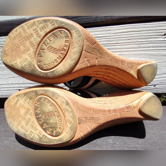 Gently Worn Italian Shoemakers Vivian Wedge Slides Sandals Size 7 Made in Italy - Picture 7 of 7